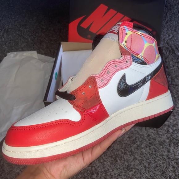 Jordan 1 “Spider-verse” - Picture 5 of 8
